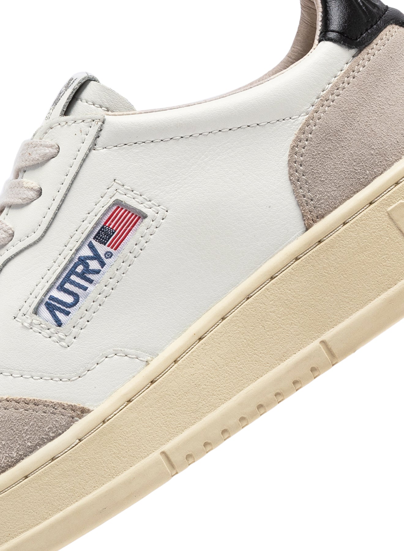 Autry Women Medalist LS21 Leather/Suede white/black
