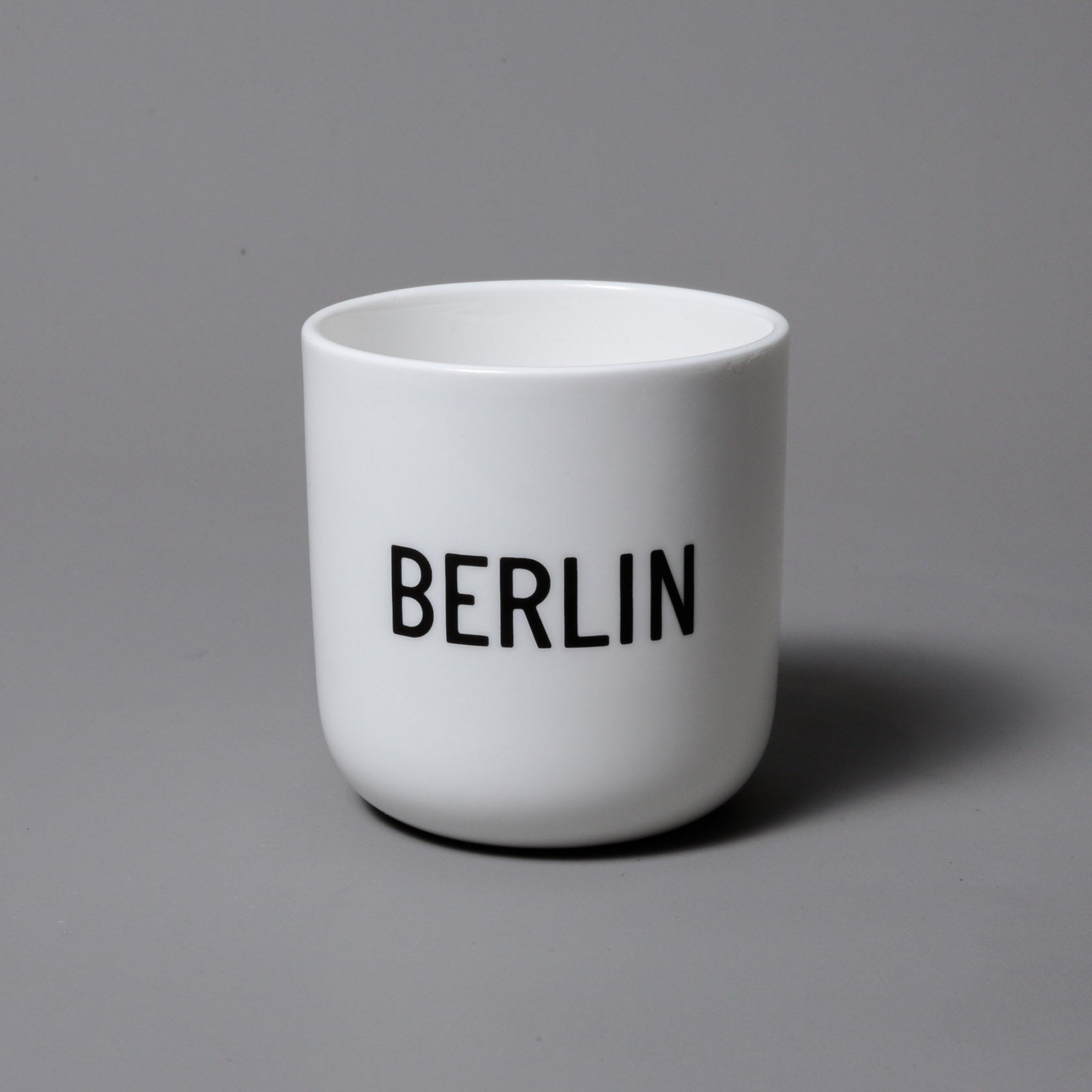 PLTY Becher BERLIN